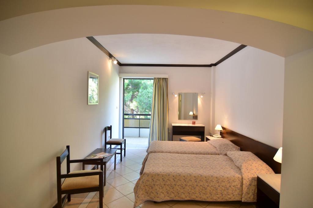 Limira Mare Hotel Neápolis Zimmer foto